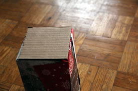 Step 8: Cut out a cardboard bottom (Photo by NCC)