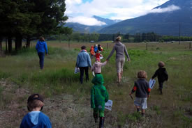 Little Badgers head out on their scavenger hunt (Photo by NCC)