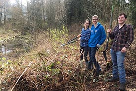 My wonderful volunteers armed with loppers and shovels (Photo by Lynn Pinnell)