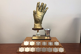 Golden Glove award (Photo by NCC)