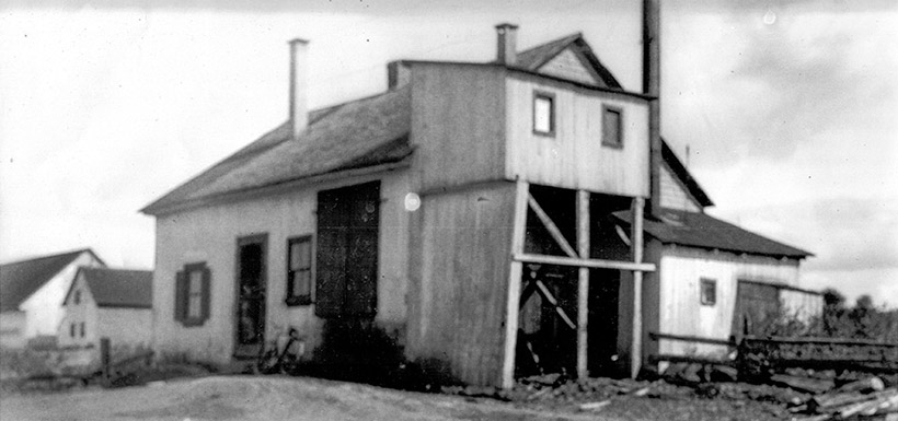 Bâtisse de la fromagerie, photo d'époque, QC (Photo d'archives Fromagerie-de-l'Île-aux-Grues)
