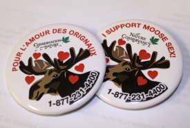 NCC's Moose Sex Project, bilingual buttons, Chignecto Isthmus | Contact 1-877-231-4400 to order (Photo by NCC)