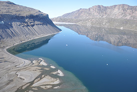 Pond Inlet, Lancaster Sound, NU © Parks Canada/Diane Blanchard