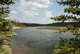 Lockhart River, Thaidene Nëné, NWT (Photo by Parks Canada)
