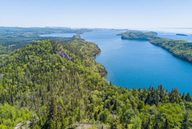 Big Trout Bay, Lake Superior, ON (Photo by Costal Productions) 