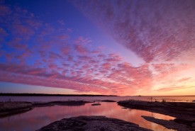 Coucher de soleil à la baie Hay, Ont. (Photo de Ethan Meleg)