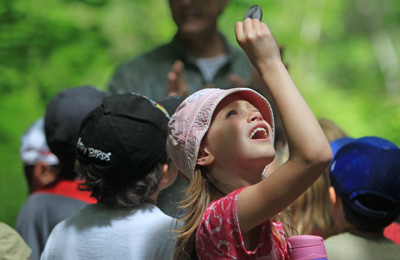 A mini Conservation Volunteer, ON (Photo by NCC)